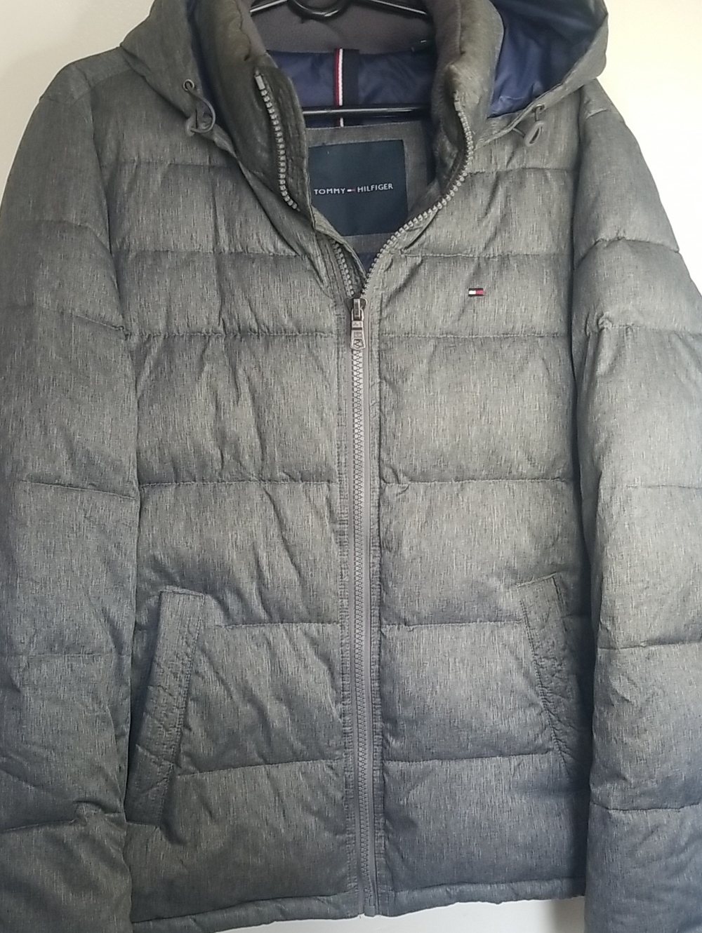 Tommy Hilfiger Men's Charcoal Quilted Puffer Jacket with Hood